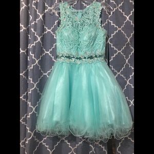 Party dress for sale 👗